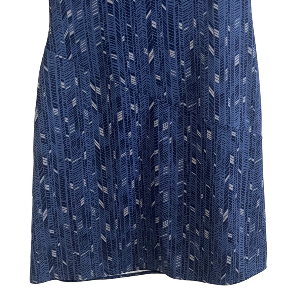 Athleta Blue Printed Short Sleeve V-Neck Dress - Picture 7 of 9